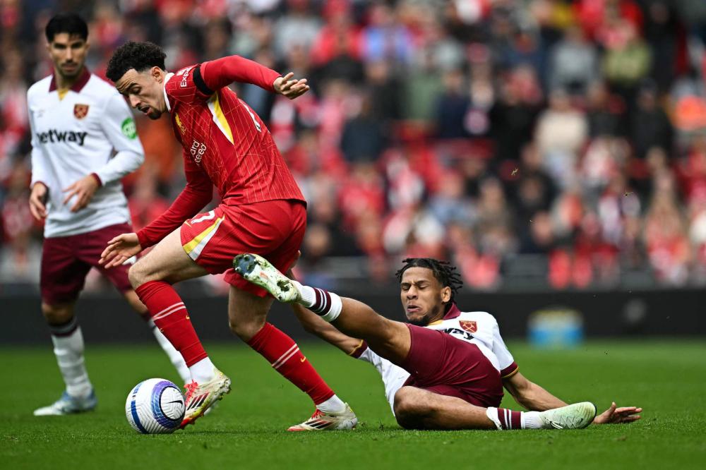 多名年轻球 多名年轻球